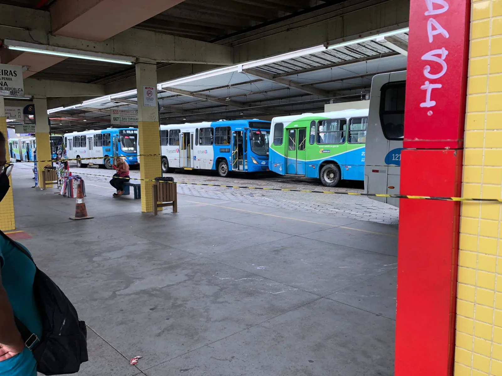 Confusão no Terminal de Vila Velha deixa duas pessoas baleadas