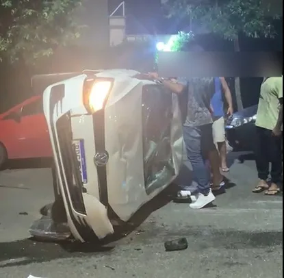 Motorista bate em trailer de lanches, capota e funcionários ficam feridos na Serra