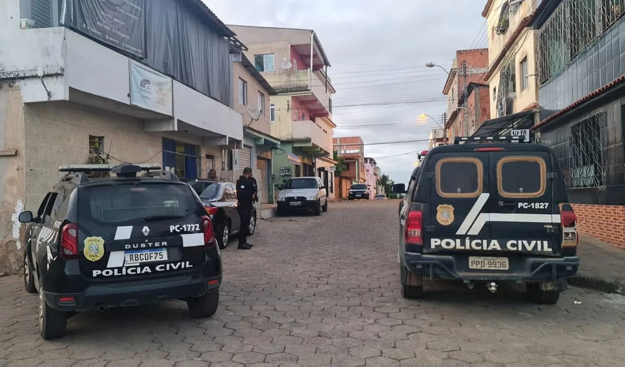 Suspeitos de participarem de roubo de 80 sacas de café em Colatina são presos