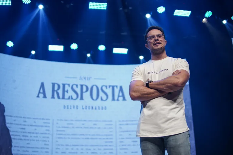Com milhões de seguidores, Deive Leonardo apresenta turnê inédita em Vitória