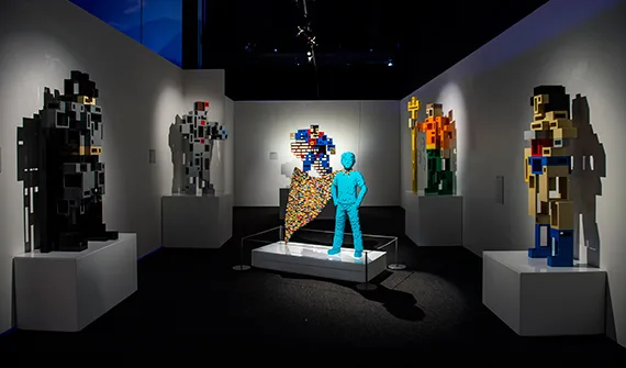 Exposição da DC feita com Lego tem prazo de exibição prorrogado