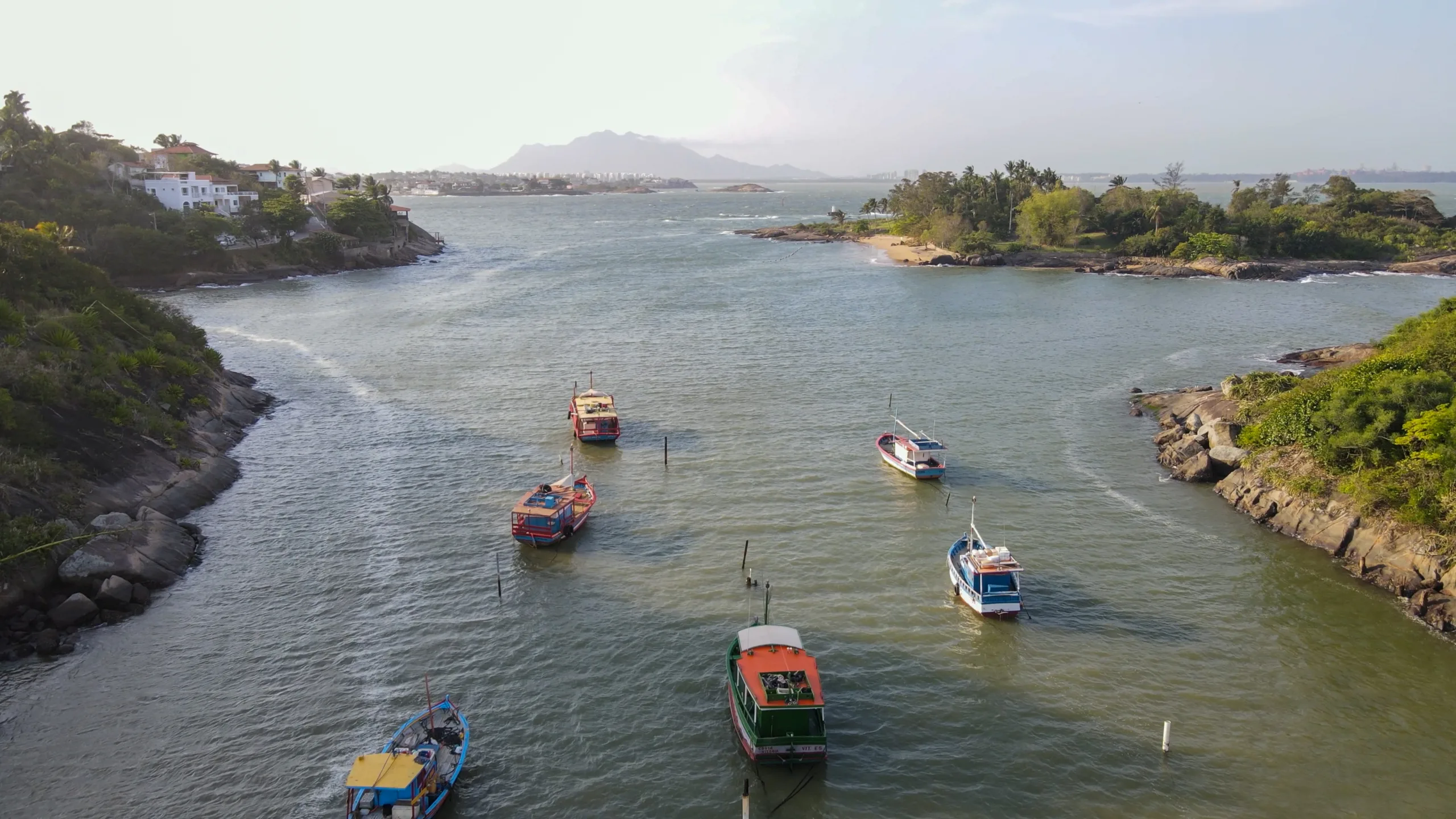 Justiça proíbe empresário de impedir utilização de praia na Ilha da Xuxa, em Vila Velha