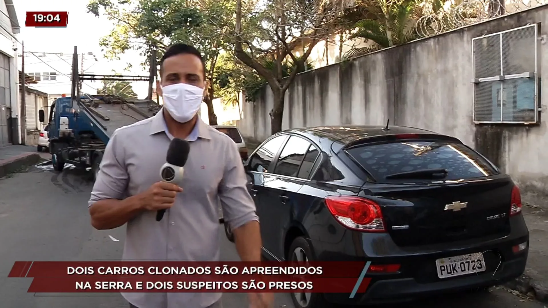 Dois veículos com placas clonadas são apreendidos na Serra