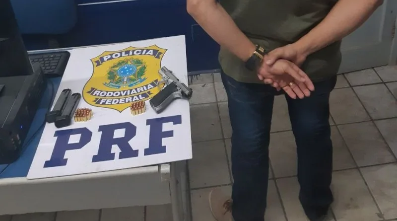 PRF prende homem por porte ilegal de arma de fogo na BR 259