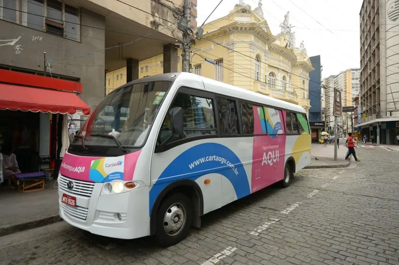 Ônibus do Cartão GV estaciona em Vitória nesta semana