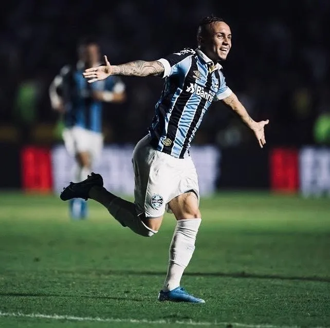 Everton garante Grêmio sem traumas no reencontro com o Athletico-PR