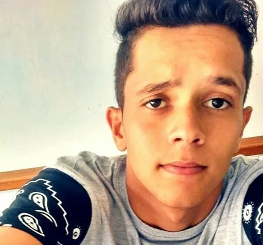 Adolescente morto durante assalto a ônibus sonhava em casar e ser policial