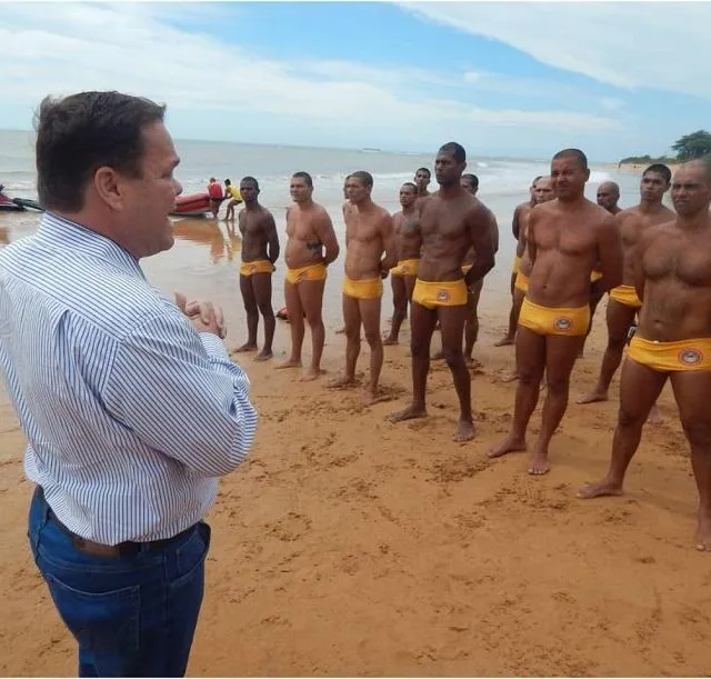 Operação Verão: Serra aumenta número de guarda-vidas nas praias