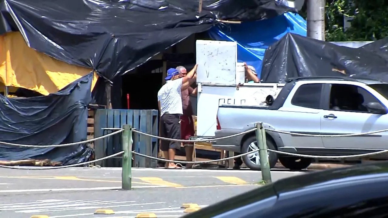 Acampamento de bolsonaristas golpistas na Prainha é desmontado