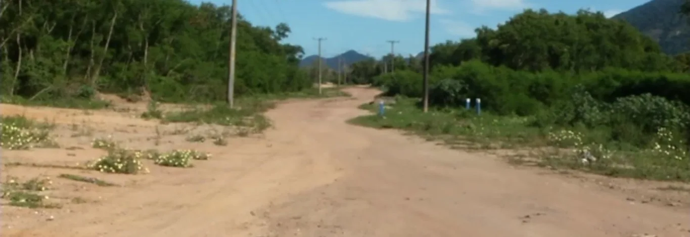 Trio de trabalhadores sofre emboscada e é alvo de disparos na Serra