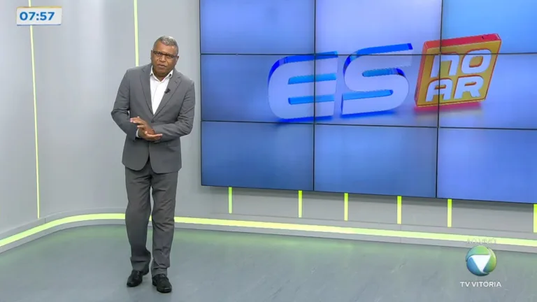 Portão de estádio da Desportiva cai e roupeiro fica ferido
