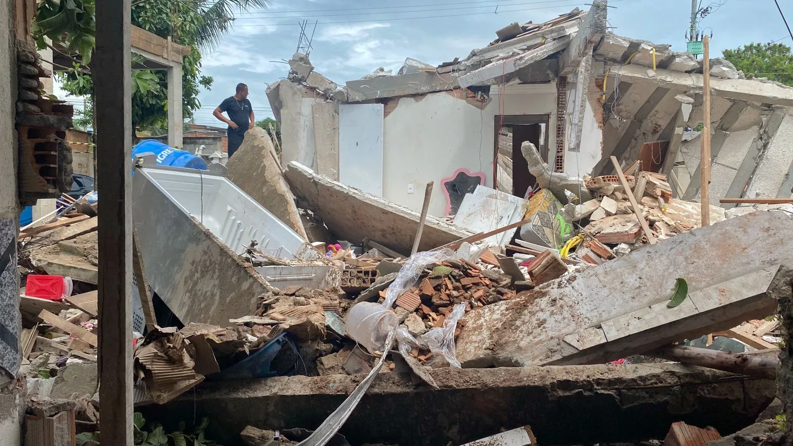 Explosão em casa de Vila Velha: mãe teve 90% do corpo queimado