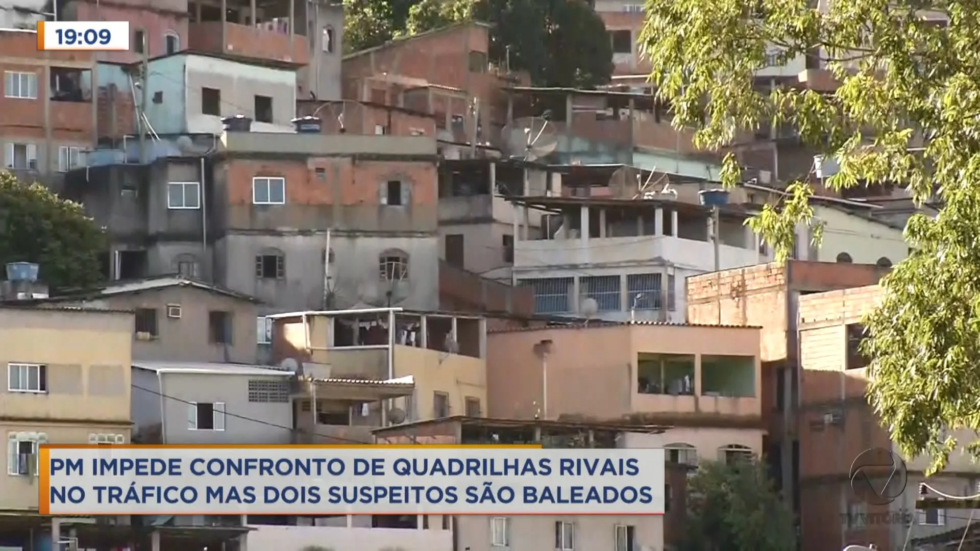 Policiais impedem confronto entre traficantes rivais no morro do Romão