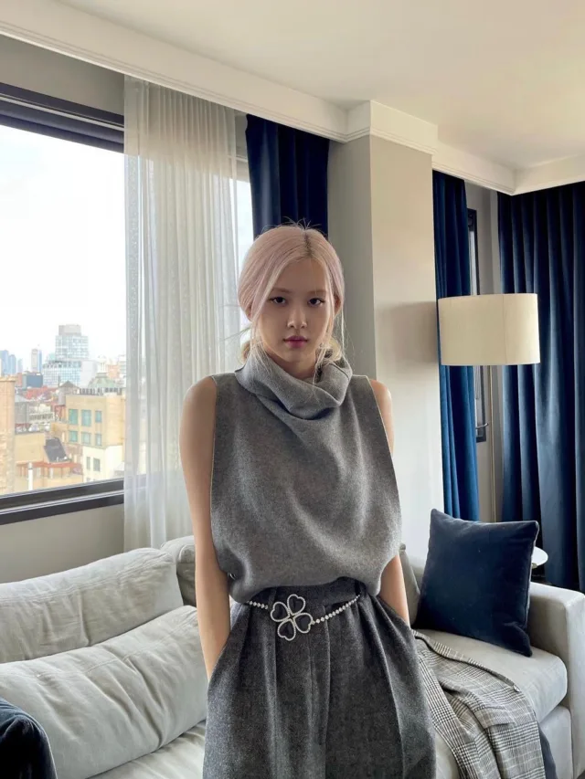 Rosé, integrante do grupo BLACKPINK, testa positivo para a Covid-19