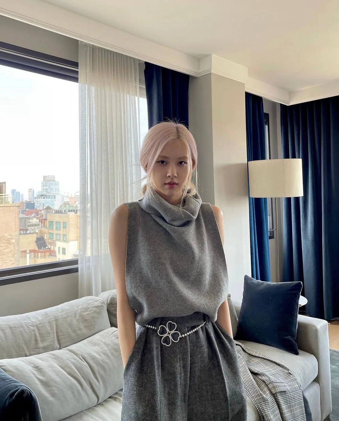 Rosé, integrante do grupo BLACKPINK, testa positivo para a Covid-19