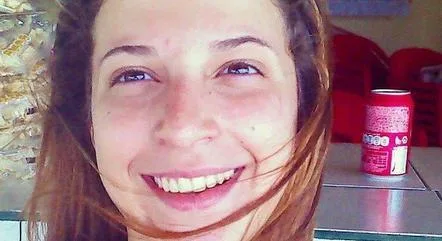 Mãe liga para filha, mas ex-genro atende e confessa crime: "Acabei de matar"