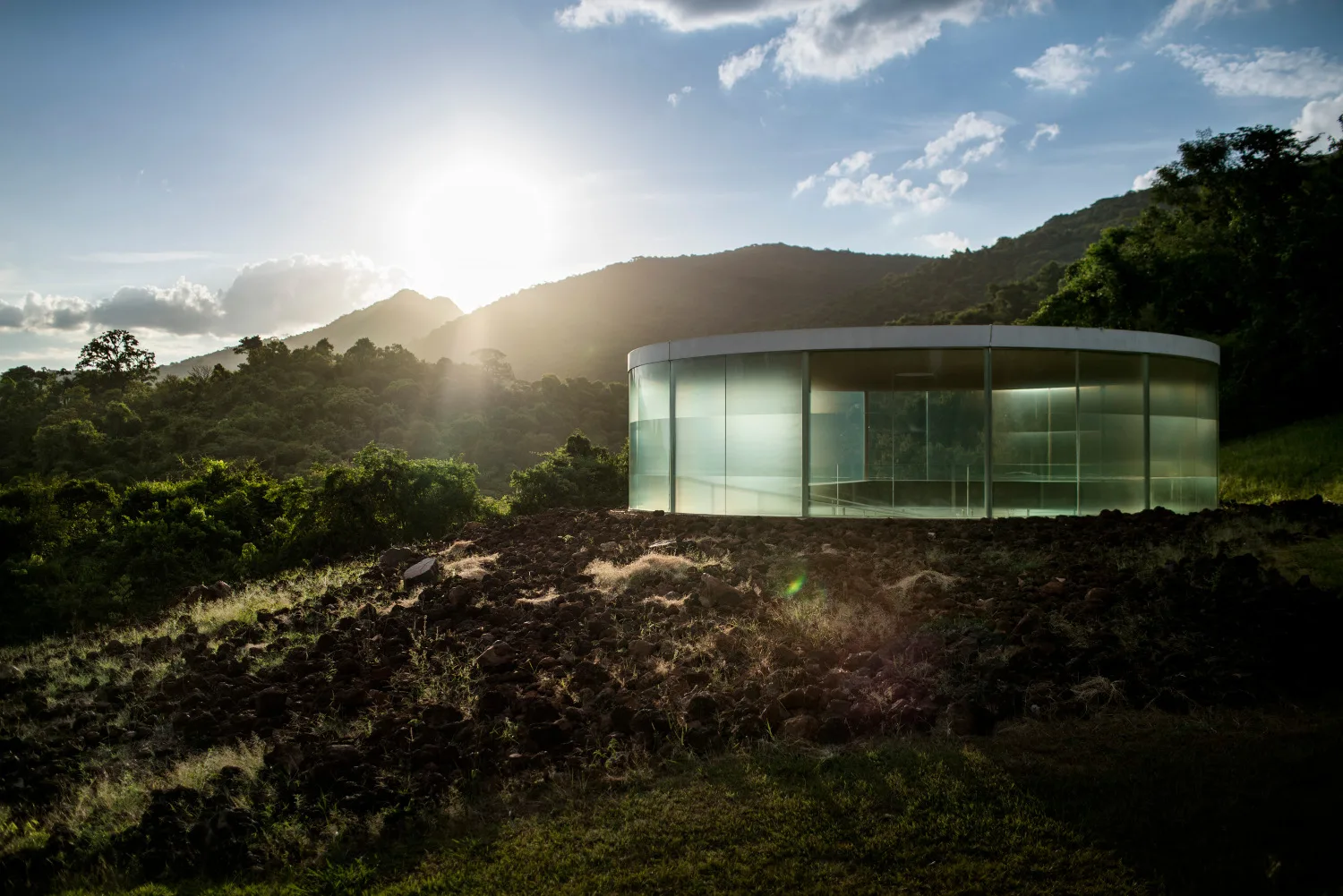 Instituto Inhotim: conheça o maior museu a céu aberto do mundo