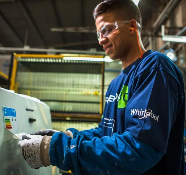 Whirlpool busca estudantes em qualquer área de conhecimento