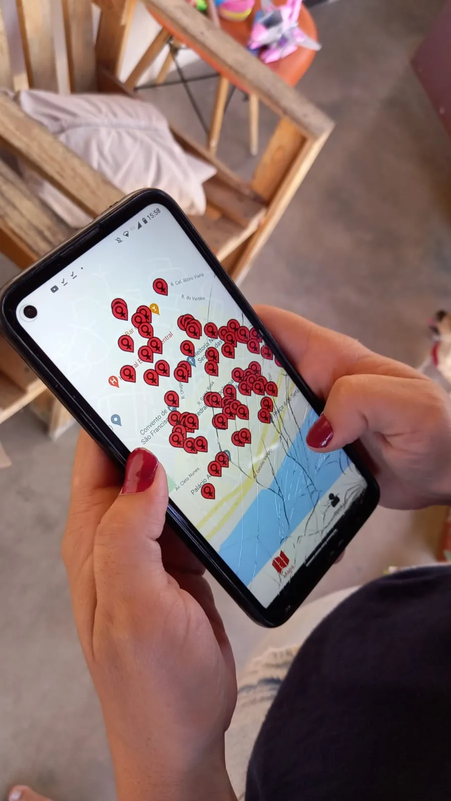 Dia da Mulher: professora do ES cria app que mapeia 400 locais de assédio e violência