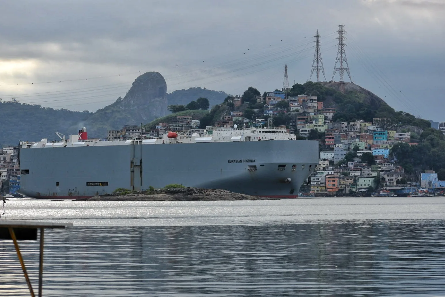 Mês de junho chega com chuva rápida e ventania no ES