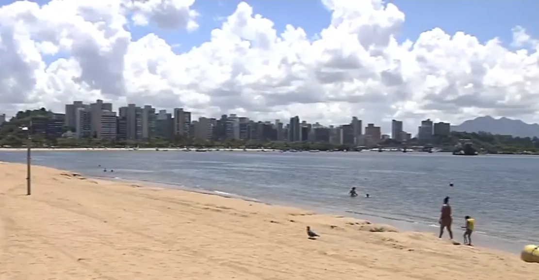 VÍDEO I Praias da Grande Vitória registram pouco movimento neste sábado devido à pandemia