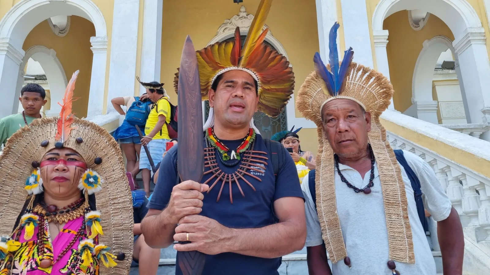 Ato de indígenas contra marco temporal provoca trânsito no Centro de Vitória