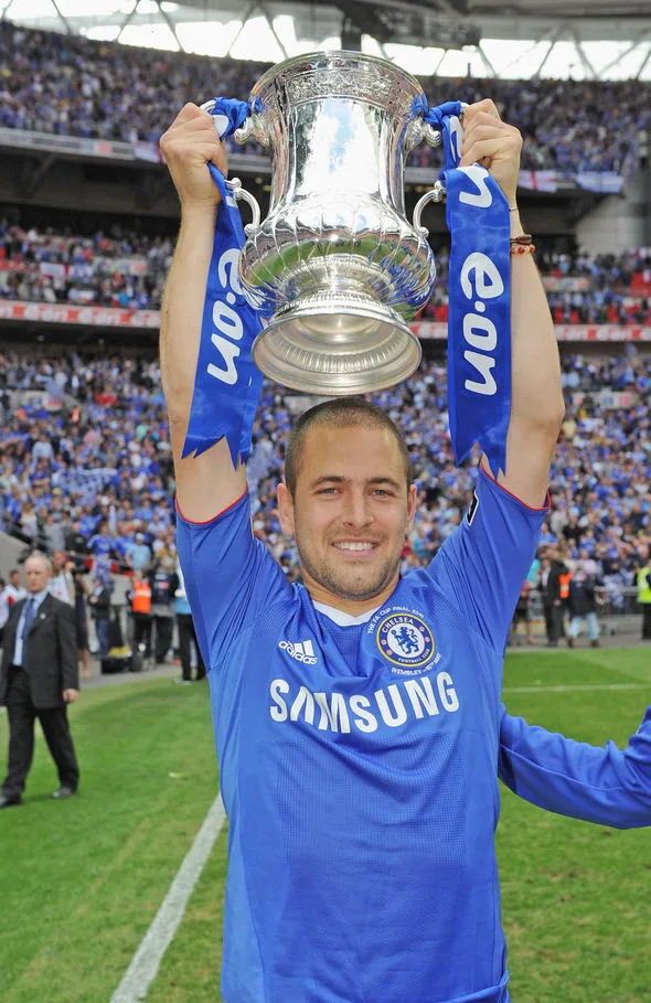 Joe Cole volta ao Chelsea para trabalhar nas divisões de base