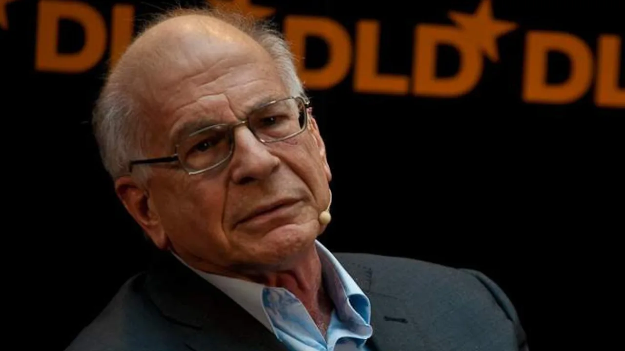 Daniel Kahneman, pioneiro da economia comportamental, morre aos 90 anos