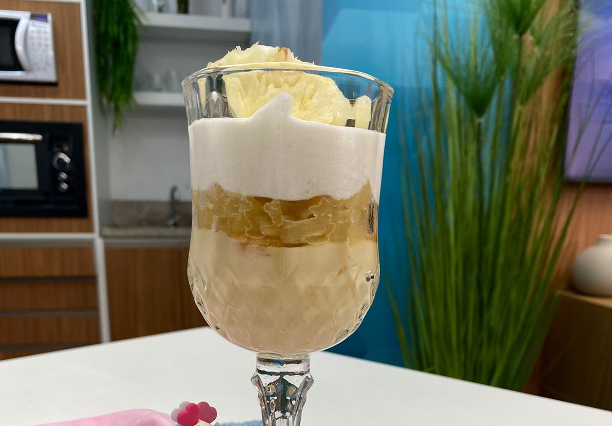 Pavê de abacaxi: Sobremesa refrescante e deliciosa!