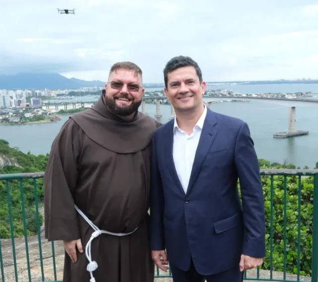 Convento da Penha apaga post com Sergio Moro após críticas de internautas