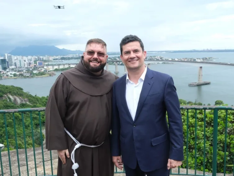 Convento da Penha apaga post com Sergio Moro após críticas de internautas