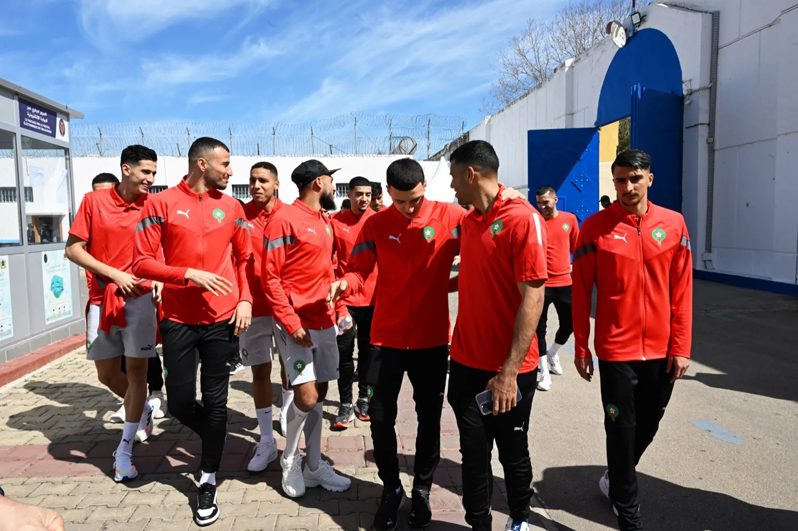 Seleção marroquina visita presídio em ação social antes de amistoso com o Brasil