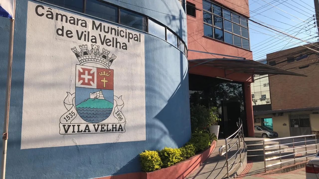 MPES denuncia ex-vereador e presidente da Câmara de Vila Velha