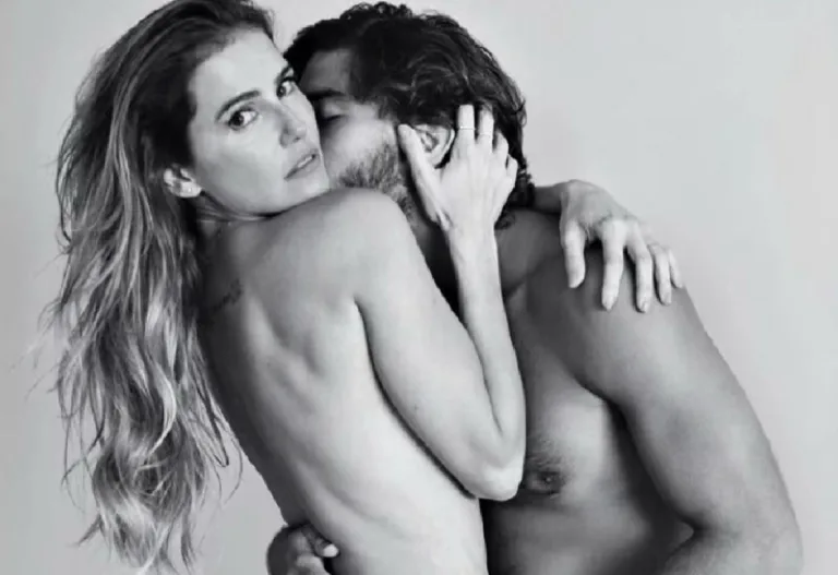 Deborah Secco causa na web após postar fotos íntimas com o marido