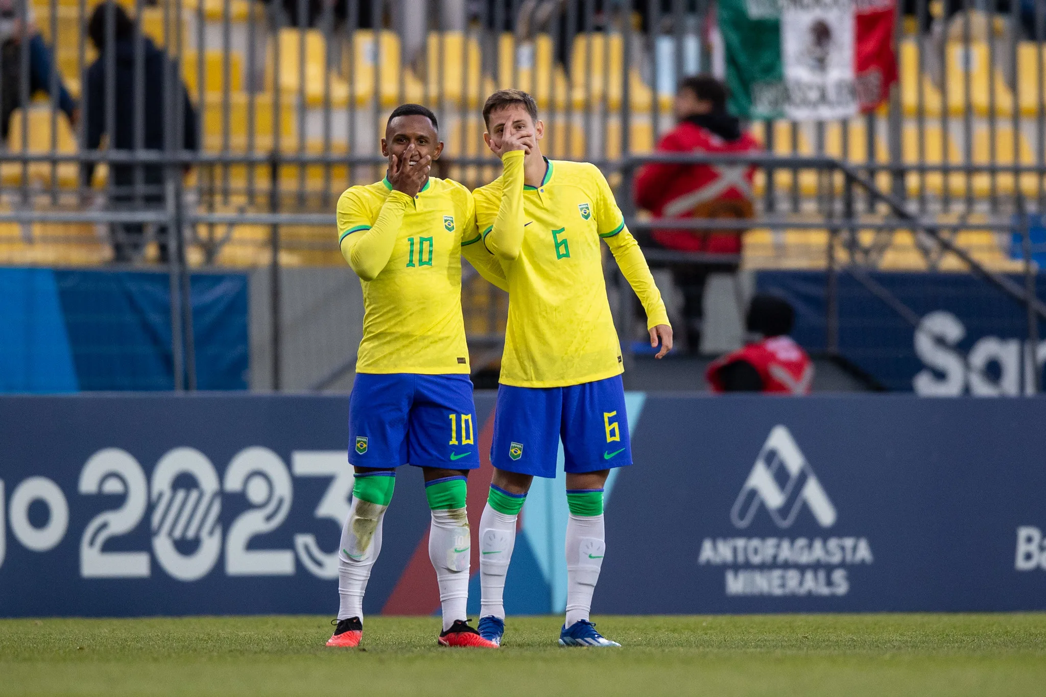 Futebol masculino vence México e vai disputar a medalha de ouro