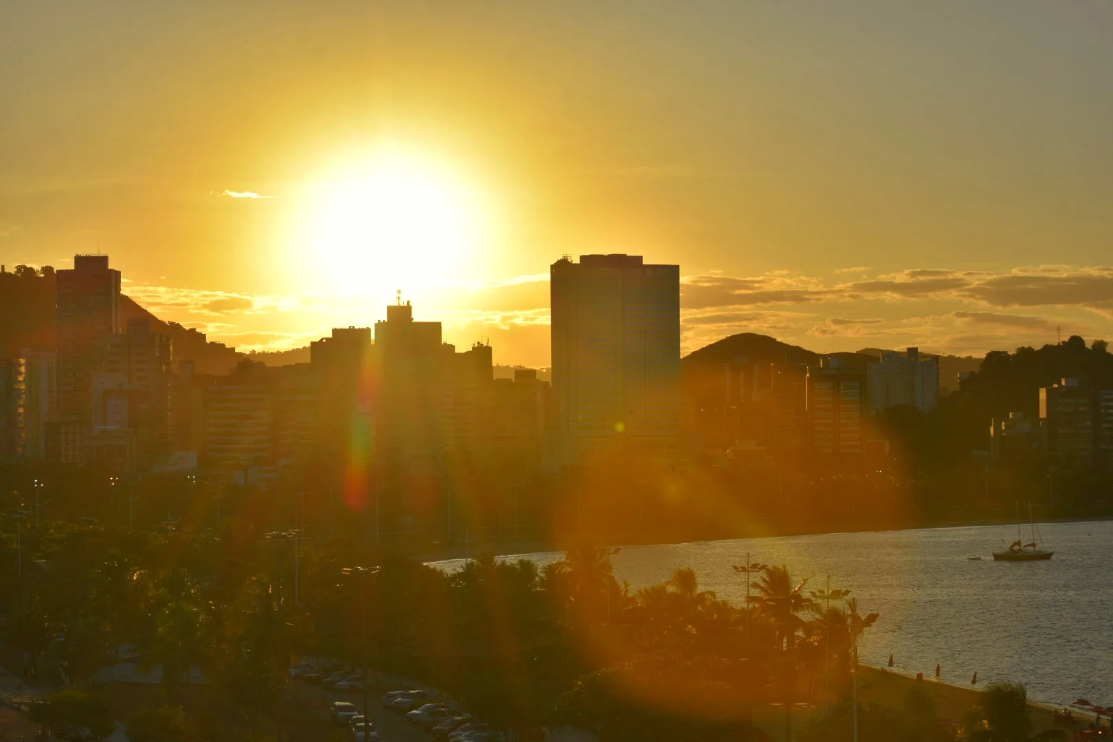 Cidade do ES registra a 3ª maior temperatura do país; veja previsão para esta terça