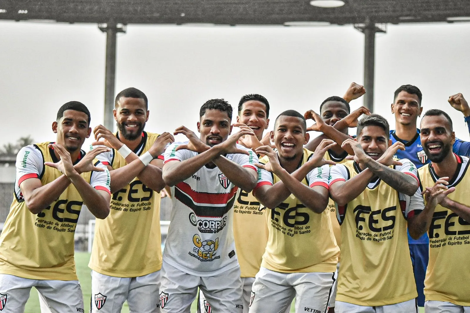 Chuva de gols coloca o Serra pertinho da final da Copa ES