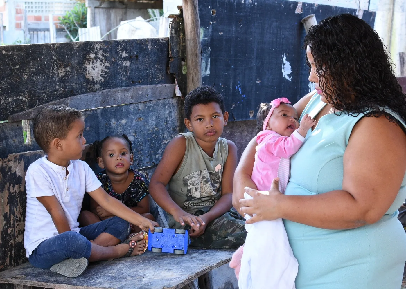 Mais de 300 mil famílias vivem à beira da fome no ES