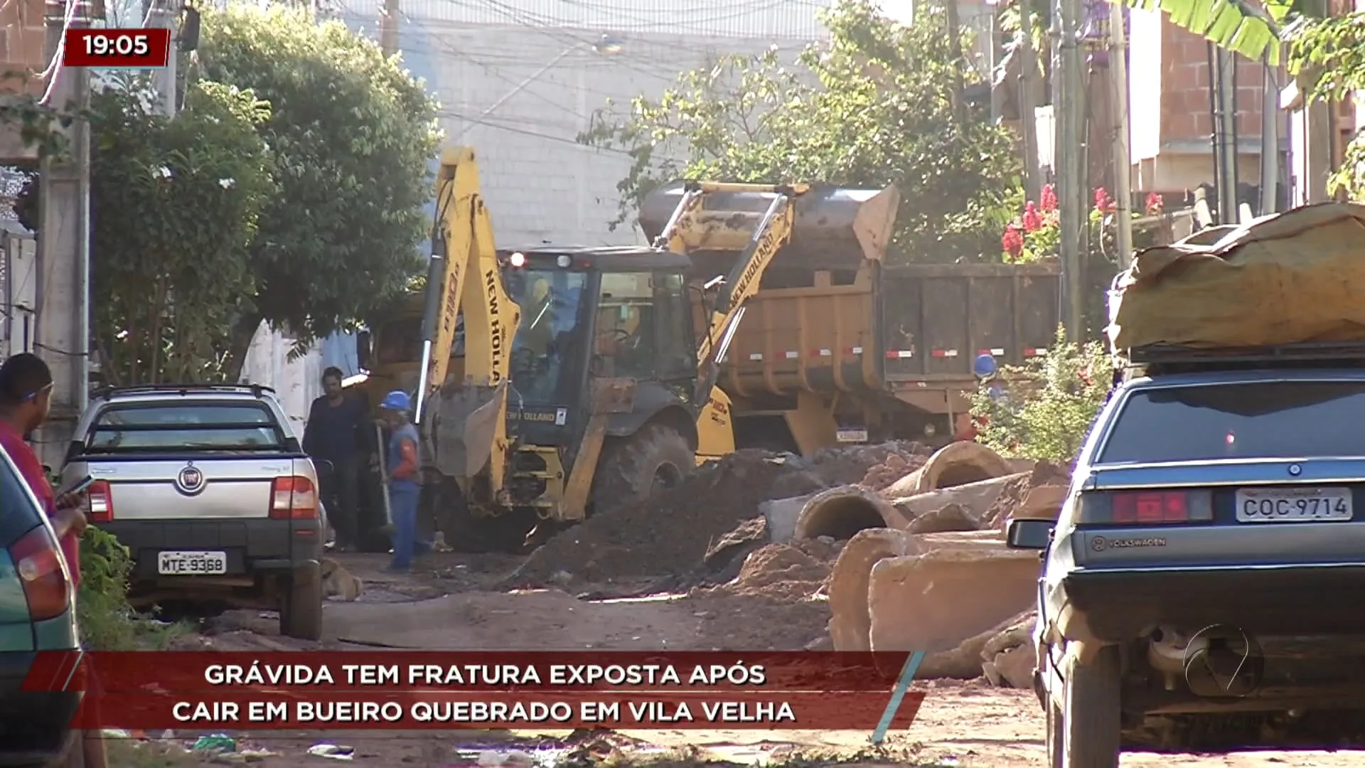 Grávida tem fratura exposta após cair em bueiro