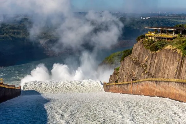 Itaipu Binacional revela atualização tecnológica de unidades