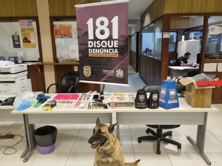 Polícia prende três pessoas em operação contra tráfico de drogas em Muniz Freire