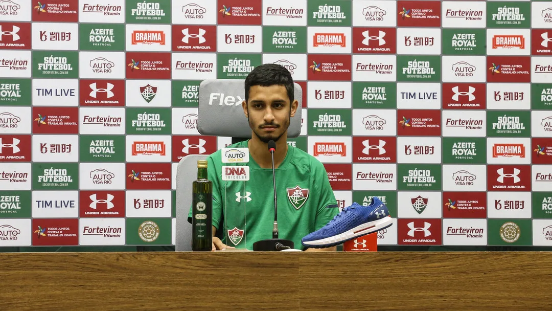 Daniel elogia Marcão e comemora retorno ao time titular do Fluminense