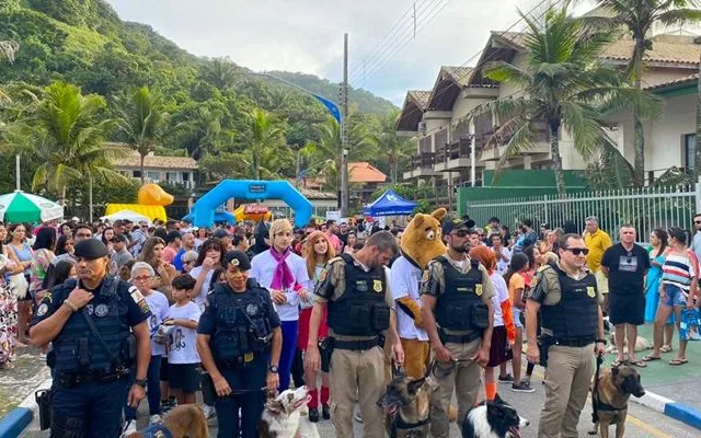 Cãominhada ISTV Pet House atraiu 6 mil tutores ao Guarujá