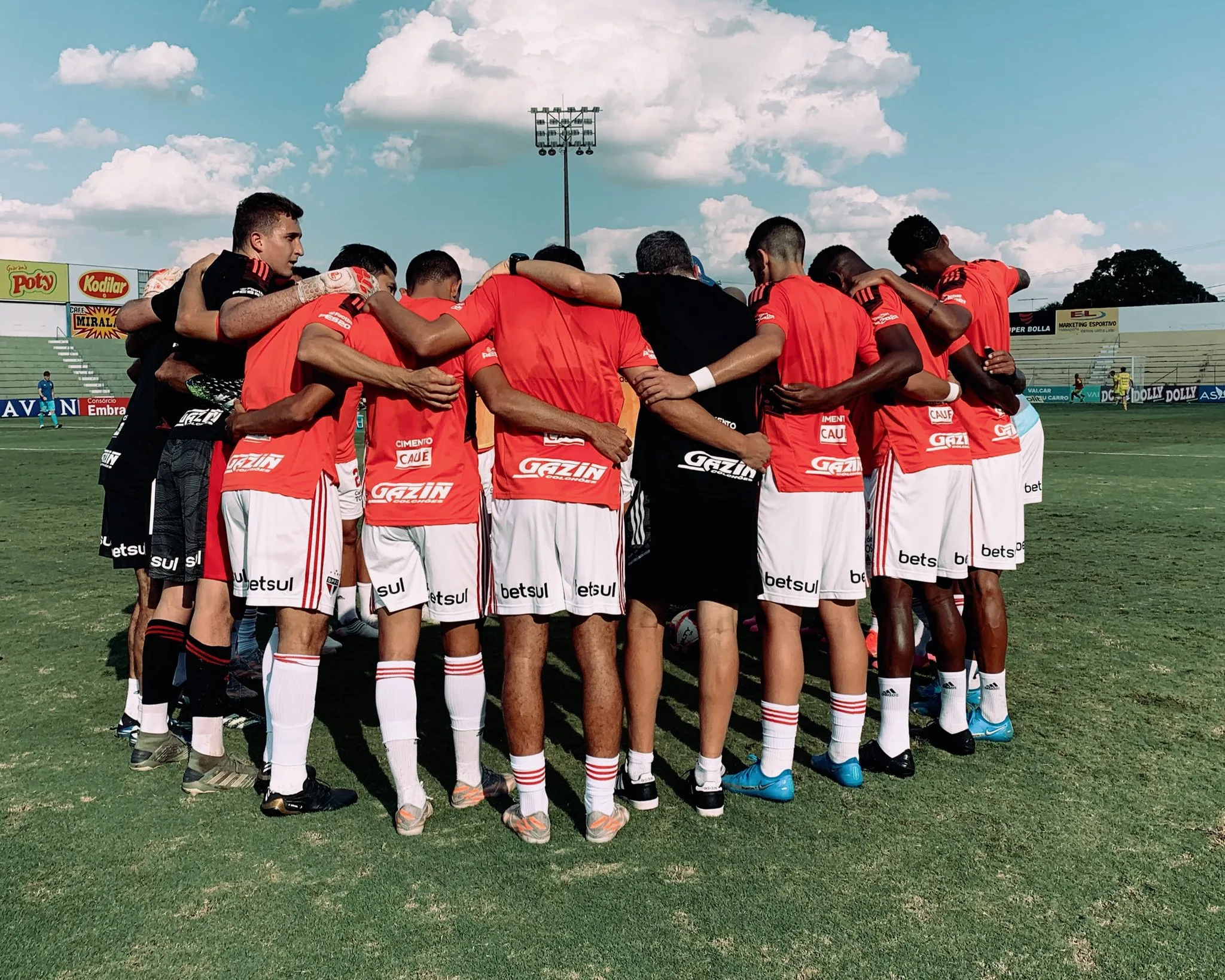 São Paulo revê 4 de Julho para afastar zebra e evitar vexame na Copa do Brasil