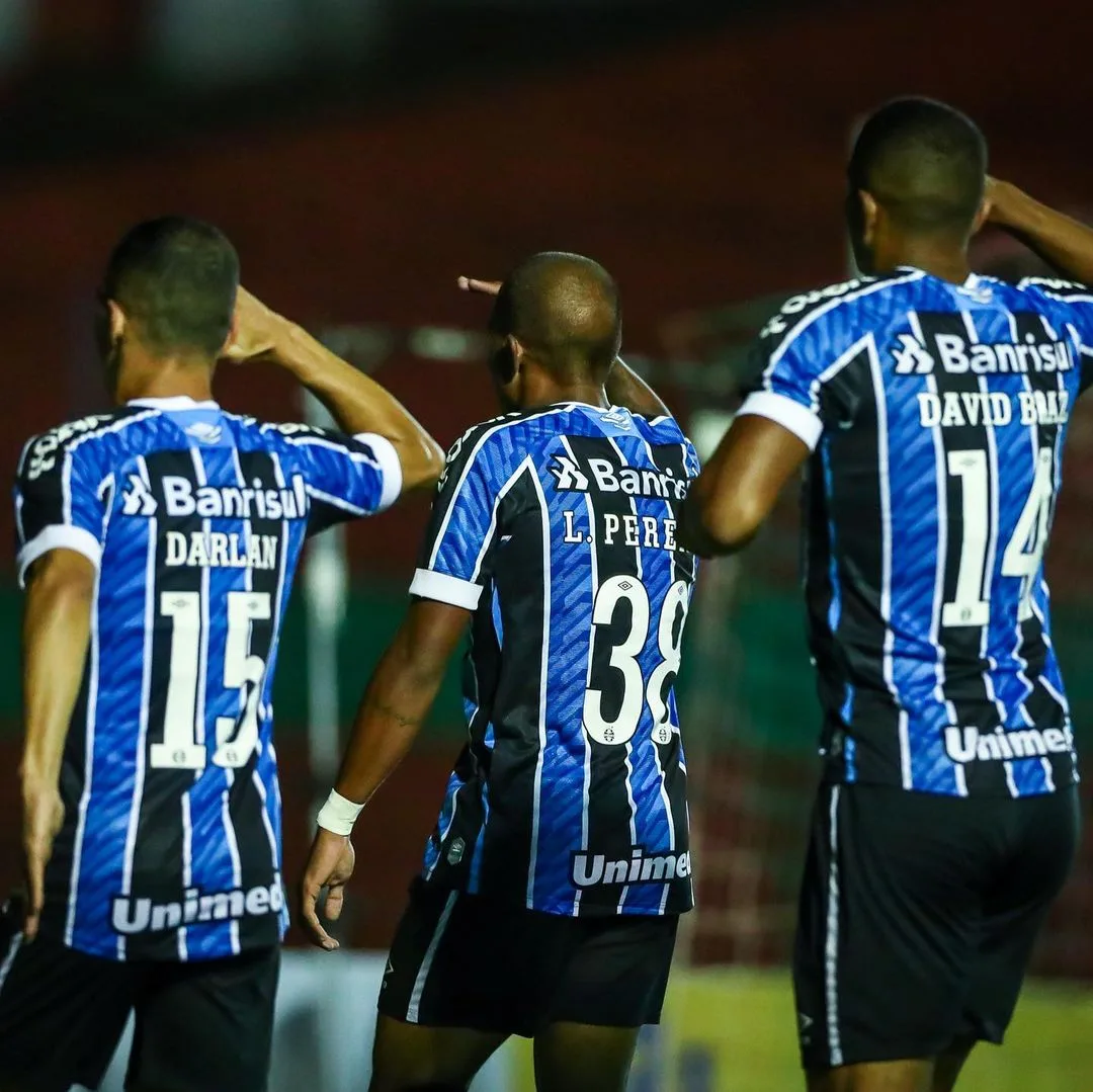 Com experiência de Tiago Nunes na Sul-Americana, Grêmio encara Lanús na Argentina