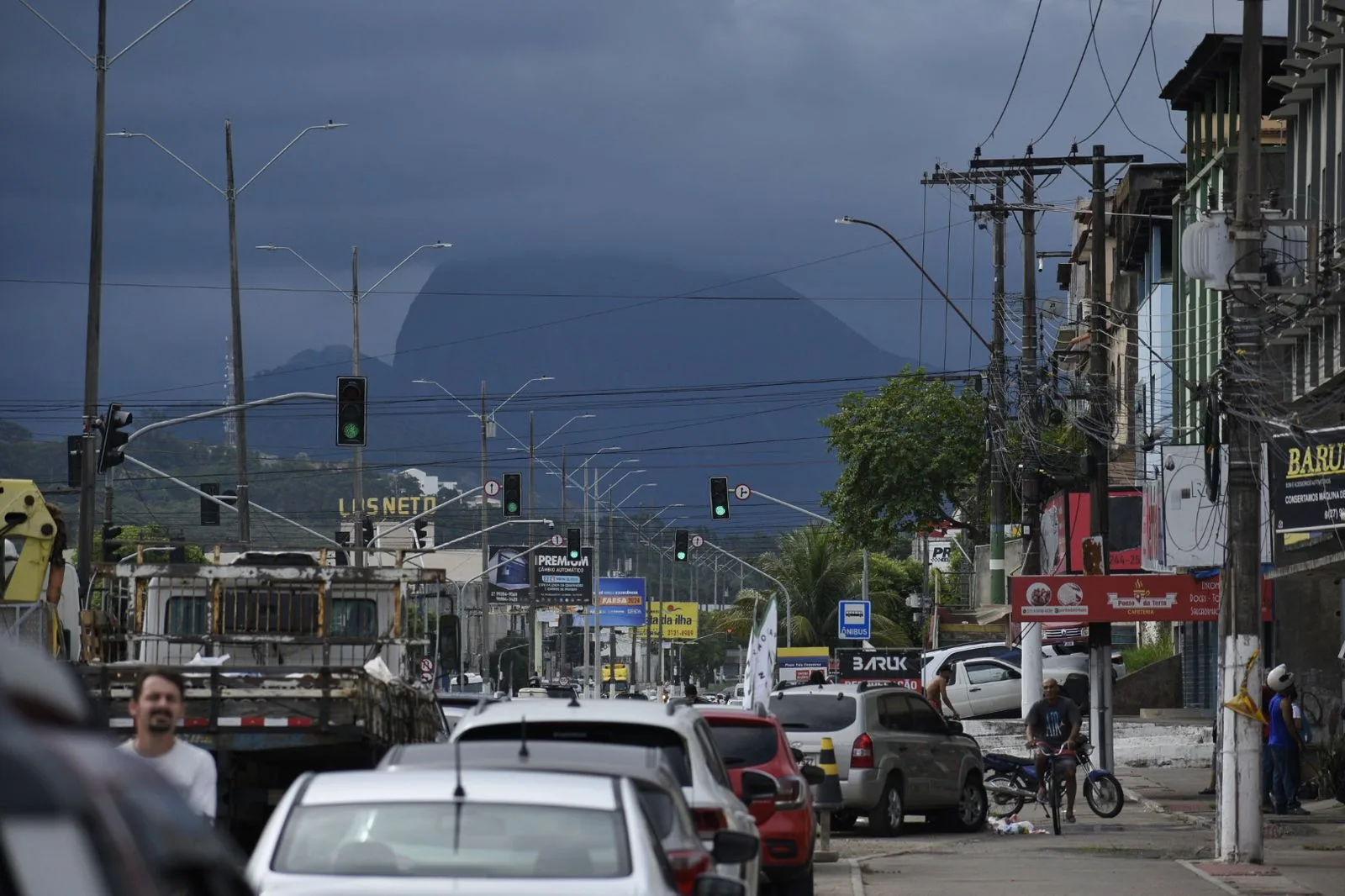 ES recebe alerta de perigo de chuvas e ventos intensos até sábado