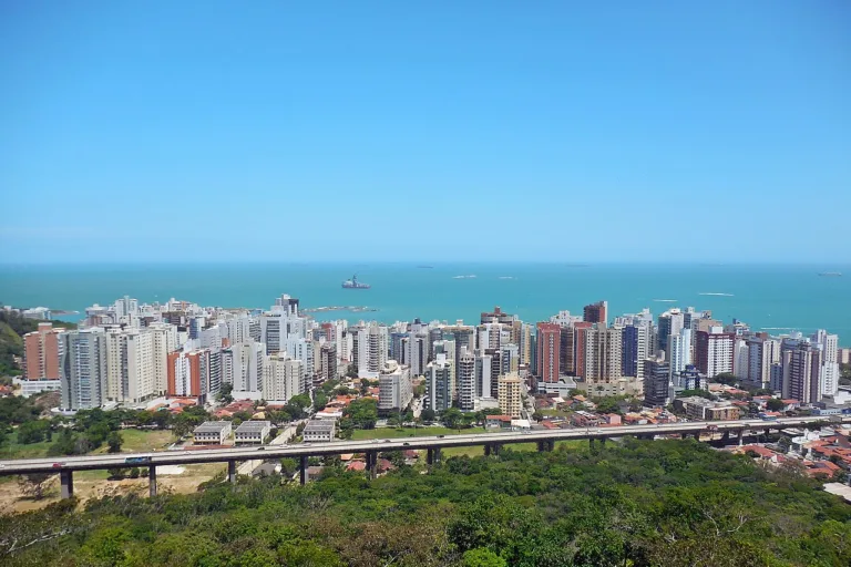 Vista de bairros de Vila Velha. Foto: HVL/Wikipedia