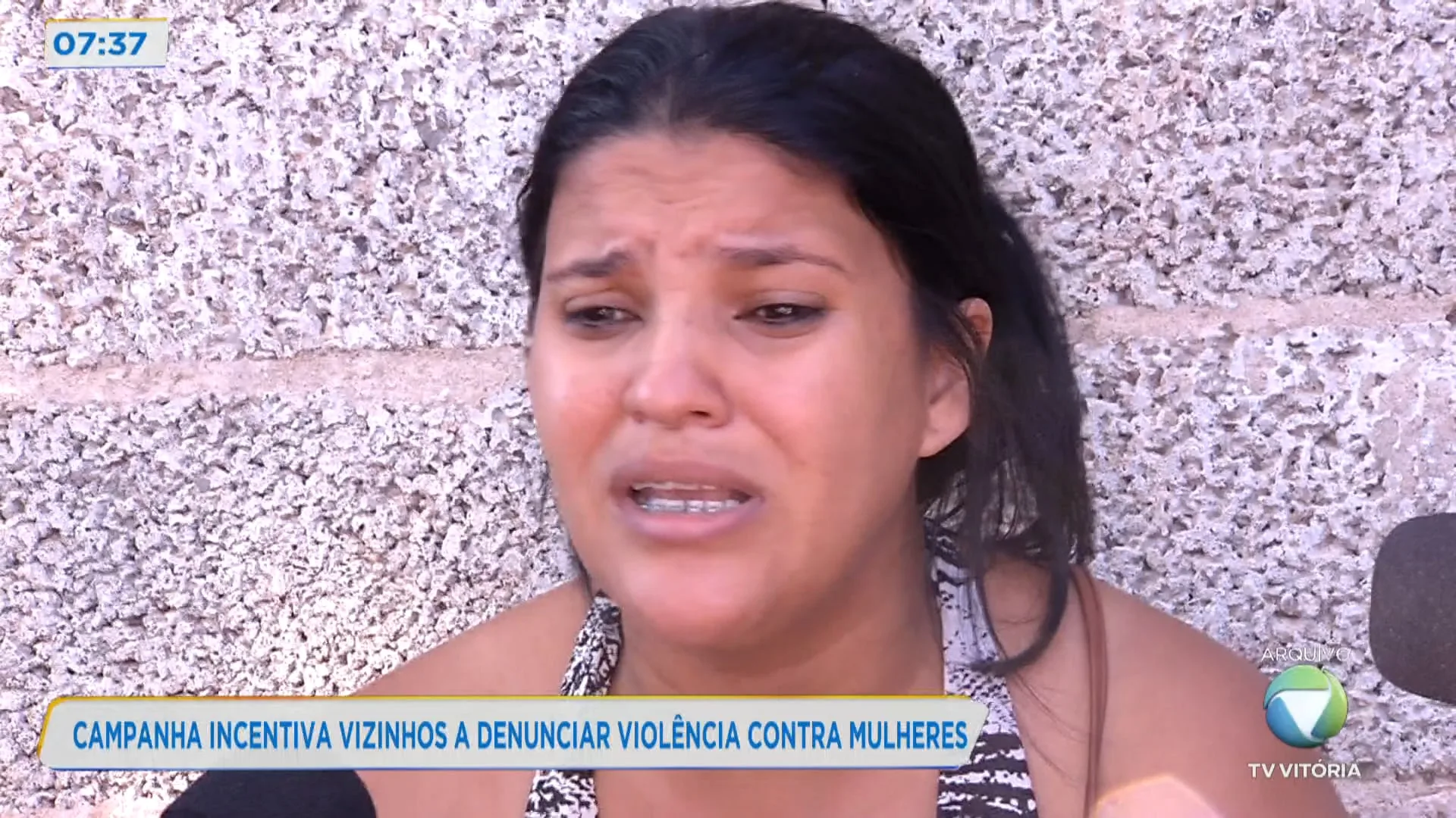 Campanha incentiva vizinhos a denunciar violência contra mulheres