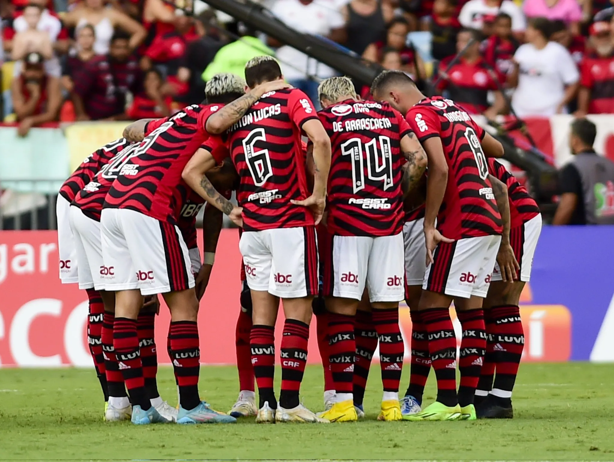 Após vexame no Mundial, Flamengo busca a liderança da Taça Guanabara