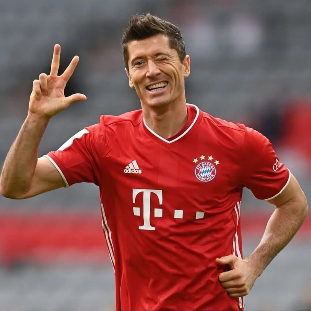 Técnico do Bayern não sabe se vai usar Lewandowski, mas exige título neste sábado